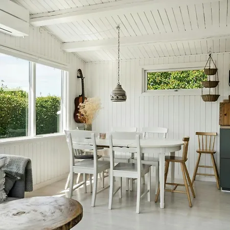 Casa vacanze Family On Eno Offers Idyllic Island Life