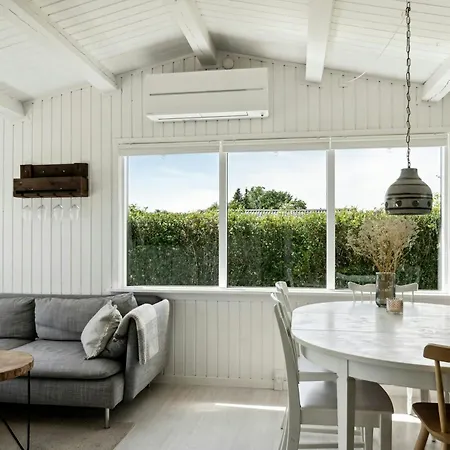 Casa vacanze Family On Eno Offers Idyllic Island Life